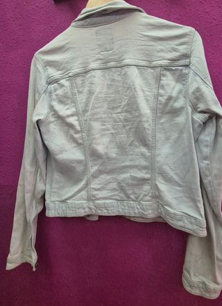 Chaqueta vaquera clara