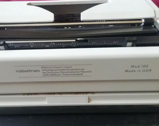 Máquina escribir Erika 105