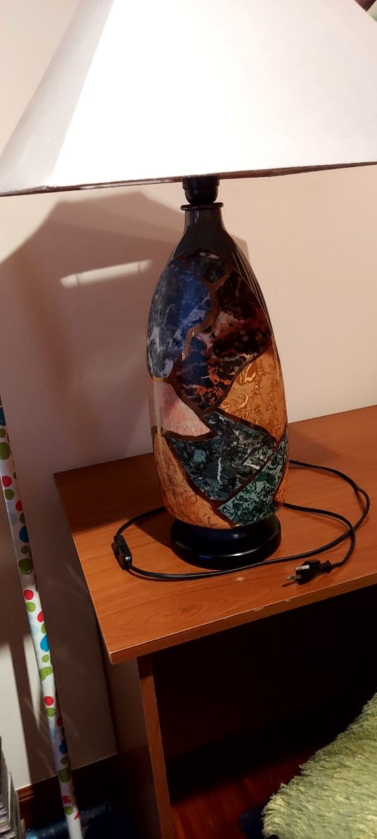 Lámpara cerámica azul y blanca