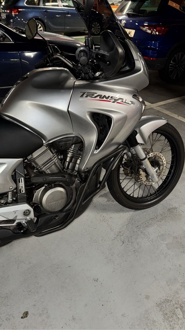 Honda Transalp 650cc - Moto