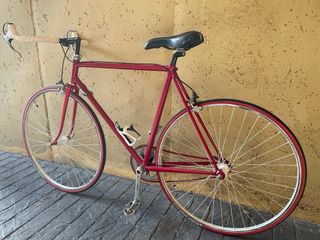 Bicicleta fija restaurada