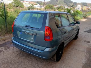 Mitsubishi Space Star 2004
