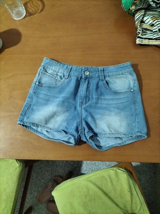 Shorts azules de lino