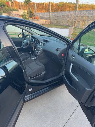 Peugeot 308 1.6 HDi 90 CV 