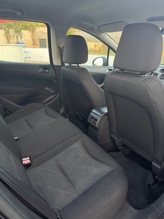 Peugeot 308 1.6 HDi 90 CV 