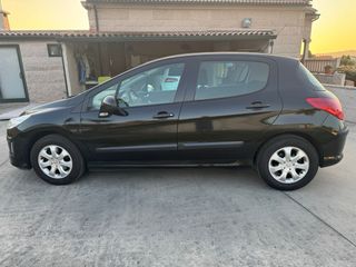 Peugeot 308 1.6 HDi 90 CV 
