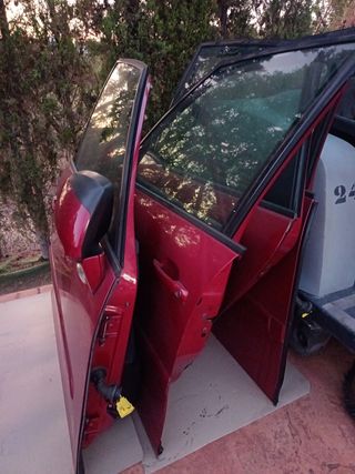 Puertas Citroen C4 Picasso rojas