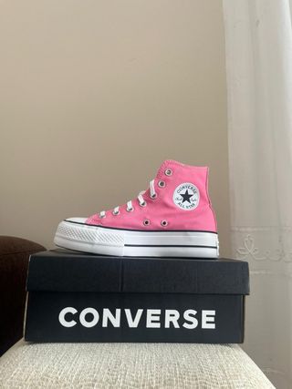 Converse Chuck Taylor Pink