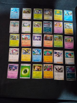 30 cartas Pokémon inglés