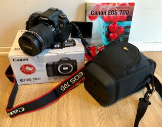 Canon EOS 70D + Objetivo 18-135mm + Accesorios