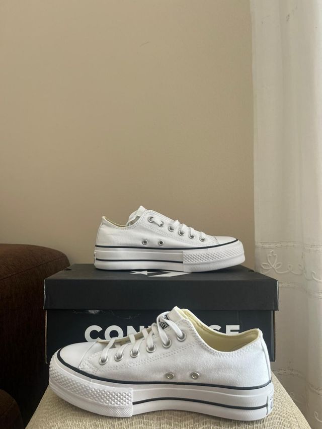 Converse blancas plataforma
