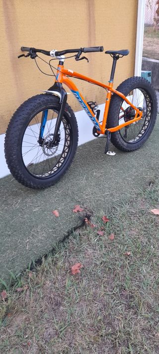 Fat Bike Specialized: Bicicleta montaña