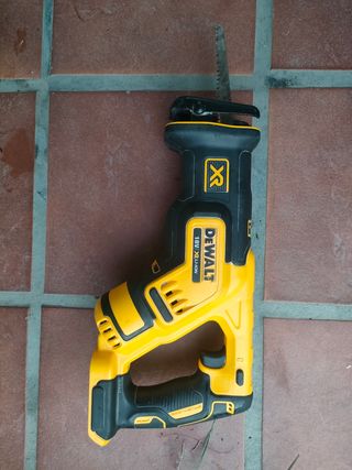 Sierra sable Dewalt DCS367 XR 18V