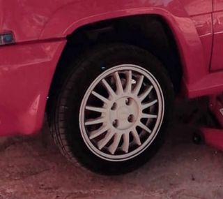 - Llantas Ronal 14