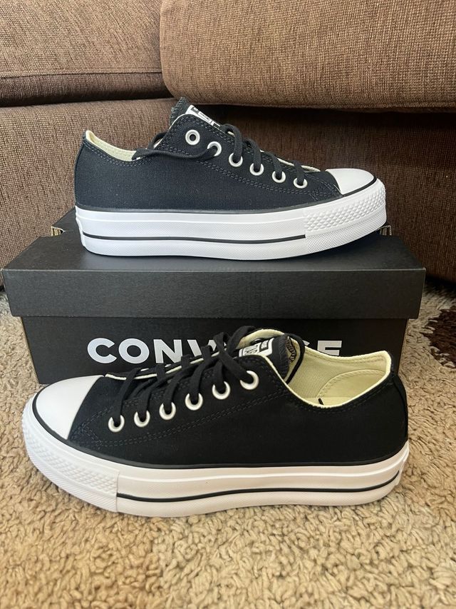 Converse negras plataforma