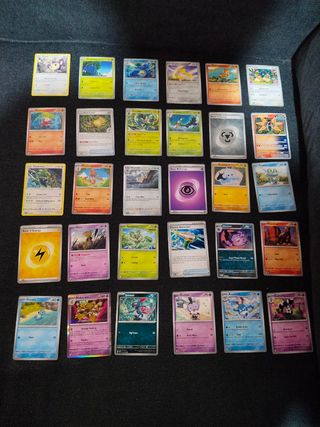 30 cartas Pokémon inglés