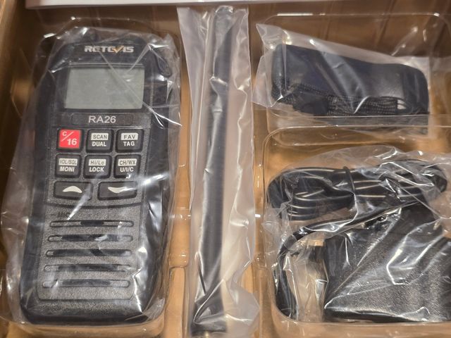 Radio VHF MARINA PROFESSIONALE Retevis RA-26.