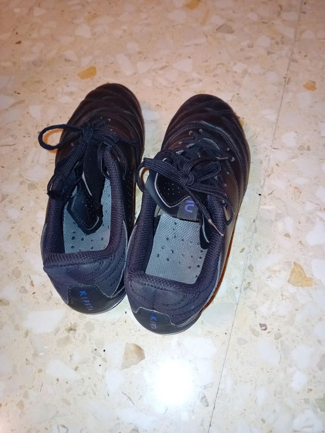 Zapatillas fútbol niño - negras