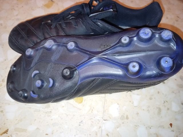 Zapatillas fútbol niño - negras