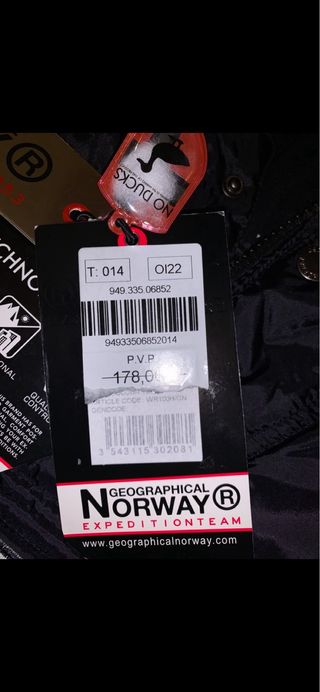 Abrigo Geograpical Norway Negro Talla 14 añosNUEVO