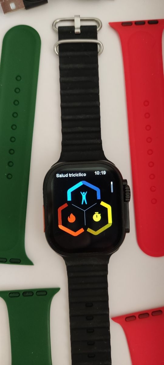 Smartwatch P9 - 7 cinturini+caschi.