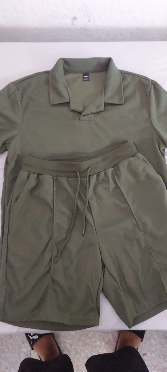 Conjunto verde oliva