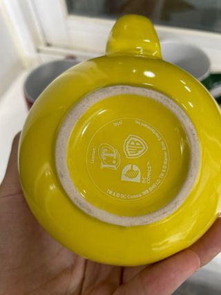 Set de 4 Tazas Oficiales DC Comics "GOAL EDITION”