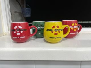 Set de 4 Tazas Oficiales DC Comics "GOAL EDITION”