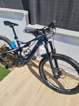 Bicicleta eléctrica Specialized BMW