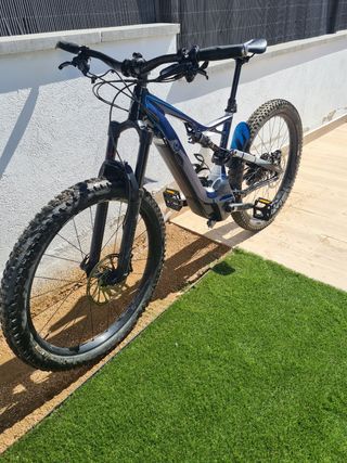 Bicicleta eléctrica Specialized BMW