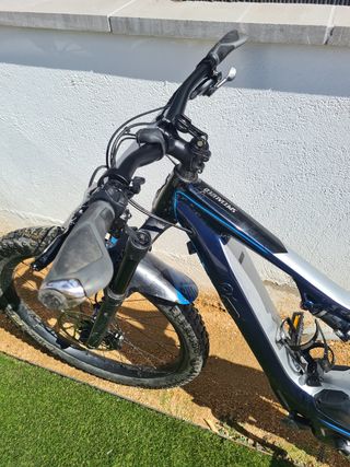 Bicicleta eléctrica Specialized BMW