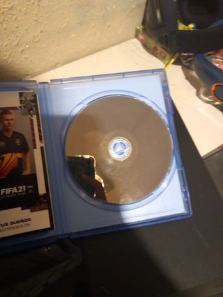 PS4 (PlayStation 4) + mando + 2TB +2juegos