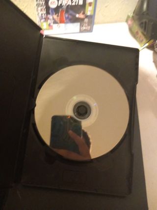 PS4 (PlayStation 4) + mando + 2TB +2juegos