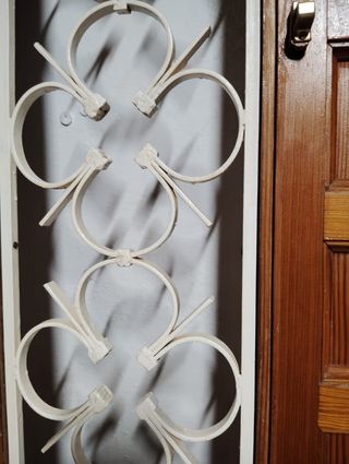 Puerta madera mobila en buen estado.
