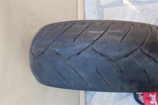 Neumático Dunlop 240/40 R18 Moto