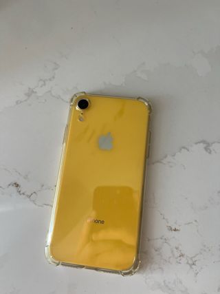 iPhone XR Amarillo