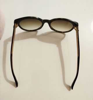 Gafas Gucci redondas marrones