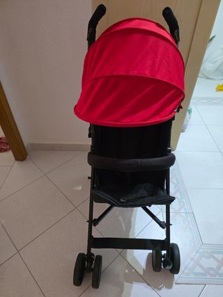 Carro bebe ligero rojo