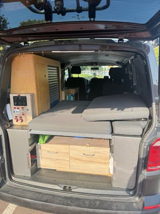 Volkswagen T6  camperizada 2016