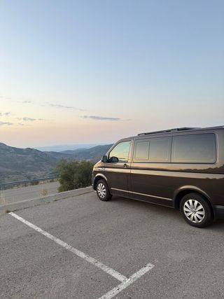 Volkswagen T6  camperizada 2016