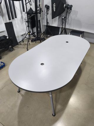 Mesa oficina - gris. Super robusta.