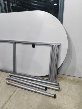 Mesa oficina - gris. Super robusta.