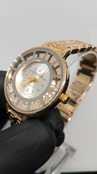 Reloj elegante de mujer + set de joyas