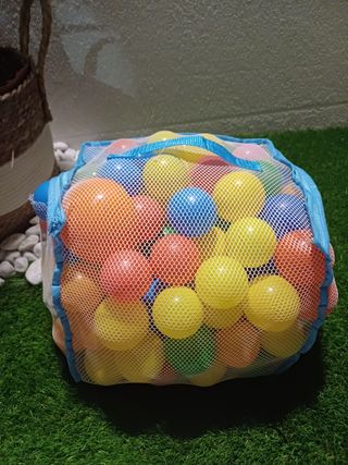 Lote juguetes piscina: Pelota, bolas,colchoneta