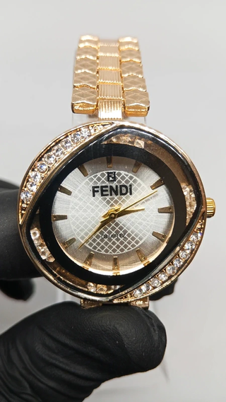 Reloj FENDI dorado mujer