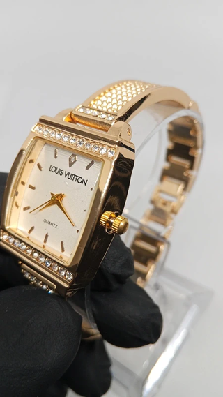  Reloj elegante de mujer + set de joyas