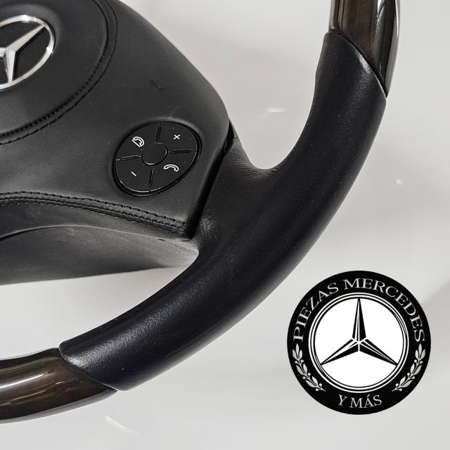 Volante Mercedes madera y piel negro