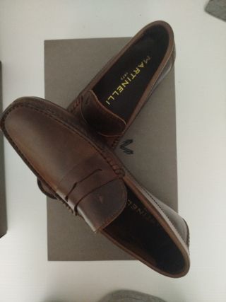Zapatos Martinelli marrones, talla 40