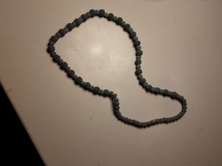 Collar de cuentas verde azuladas