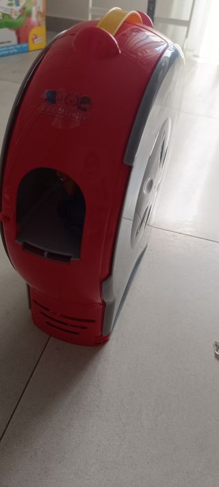 Tavolo multiattività, pista auto e gioco da tavolo